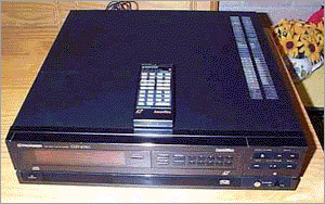 Pioneer CLD-1030 Laserdisc Player