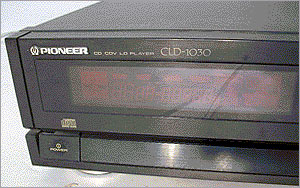 Pioneer CLD-1030 Laserdisc Player