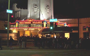 The crowd going out... and getting back in line!