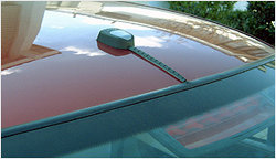 Roof-mounted antenna